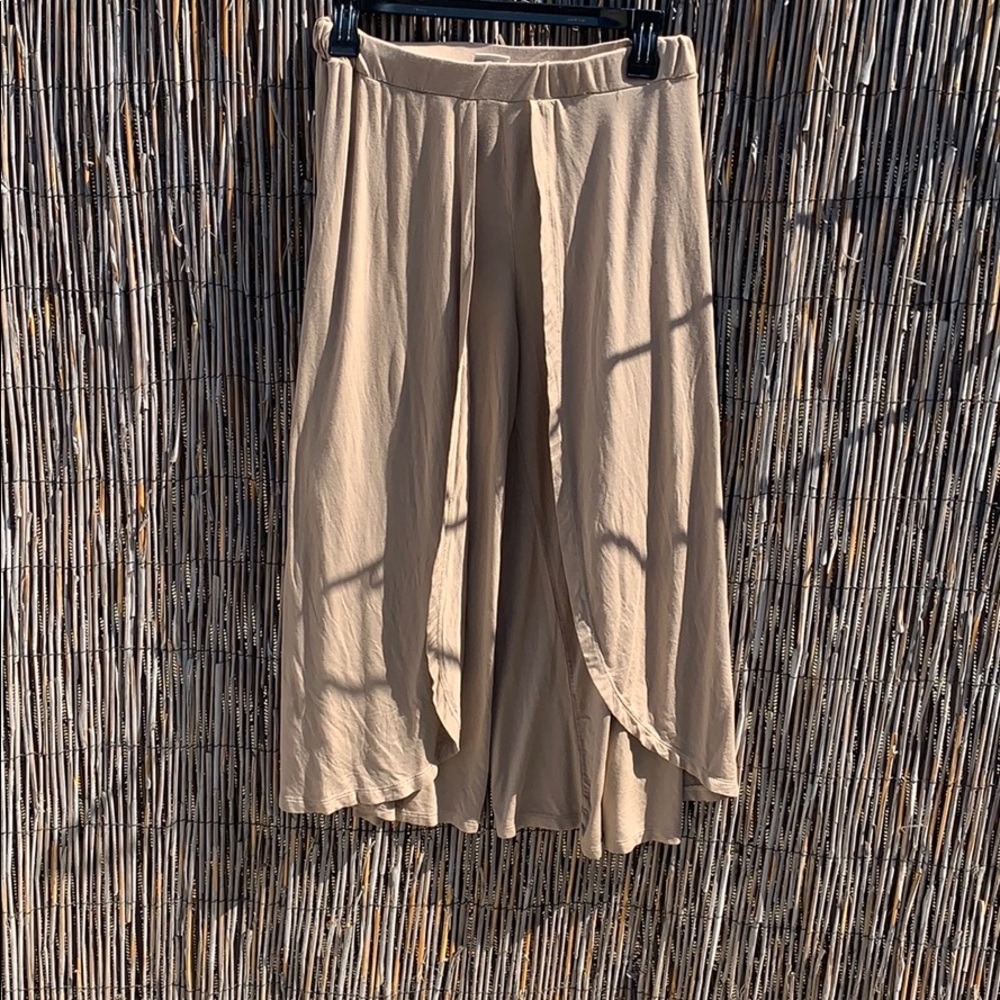 Flowy Capri Pants